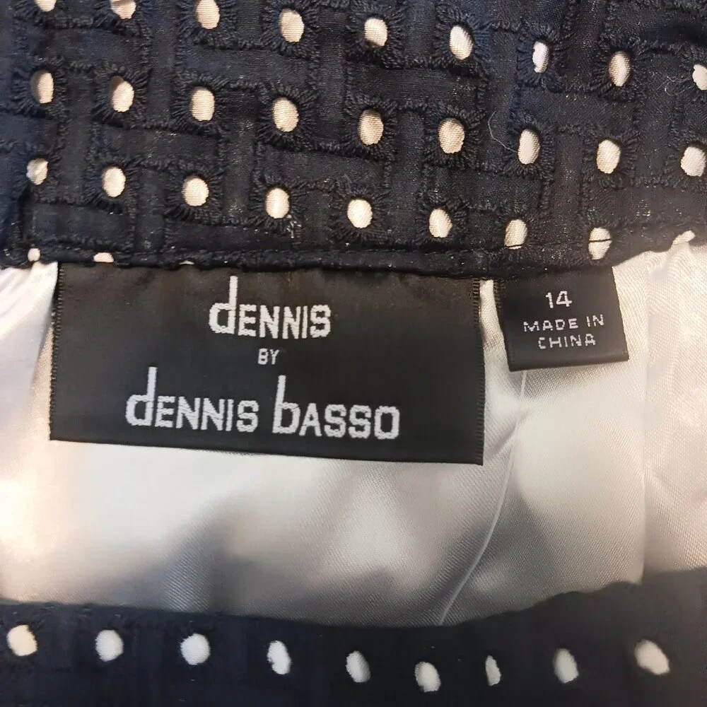 Dennis Basso Black Eyelet Pleated Skirt, White Lining, Size 14, Pockets, Classic